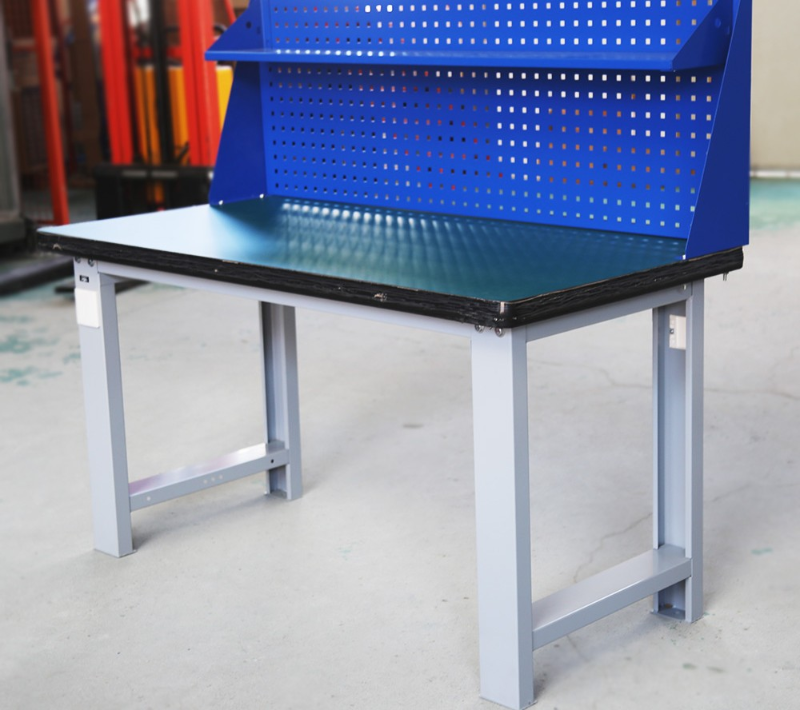 重型鉗工臺(tái)